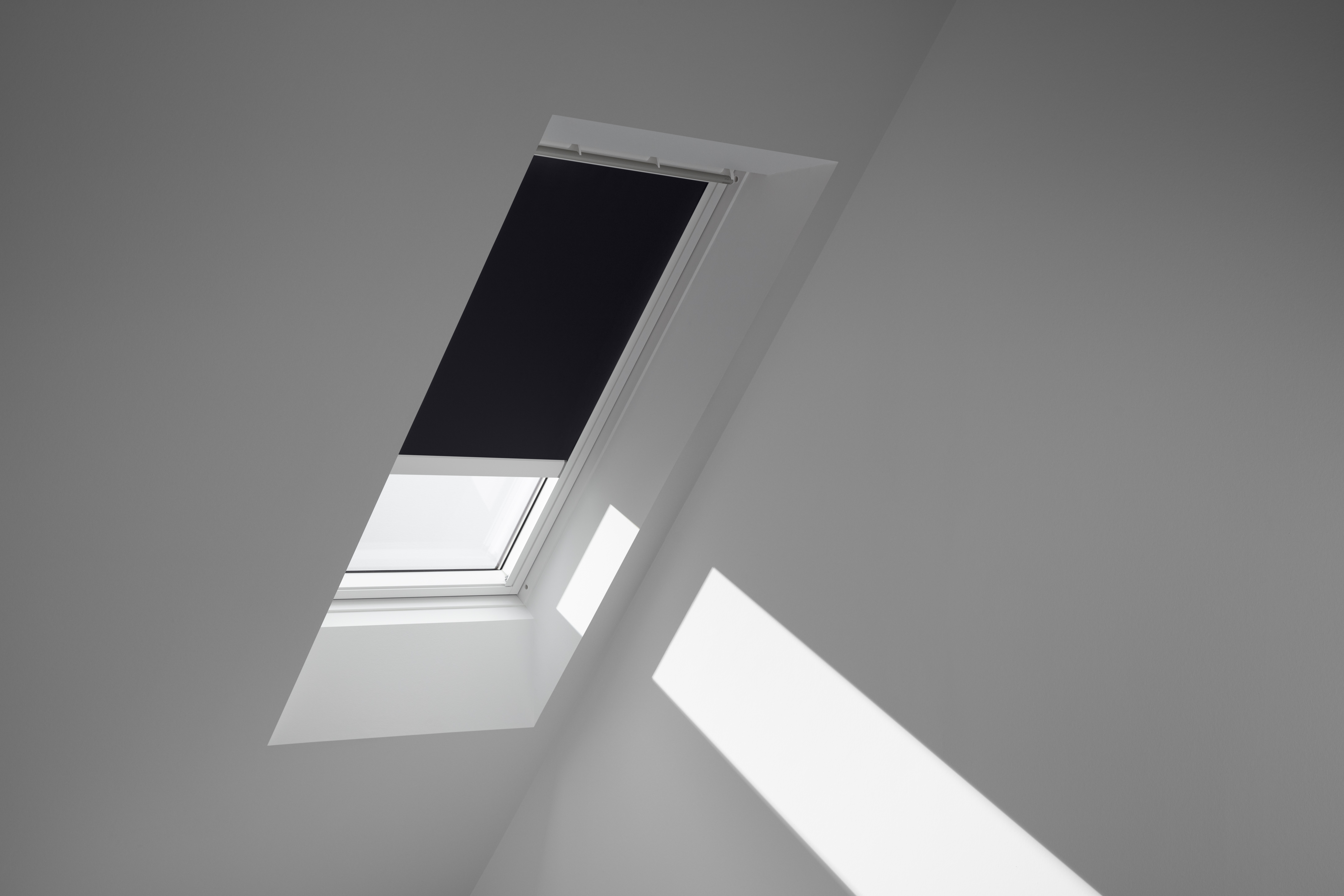 Dimout blinds,blackoutblinds,lightcontrol